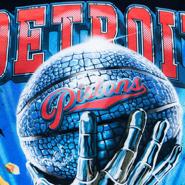 Detroit Pistons No Caller ID Kiwiclo Gator T-Shirt - Graphic Close Up