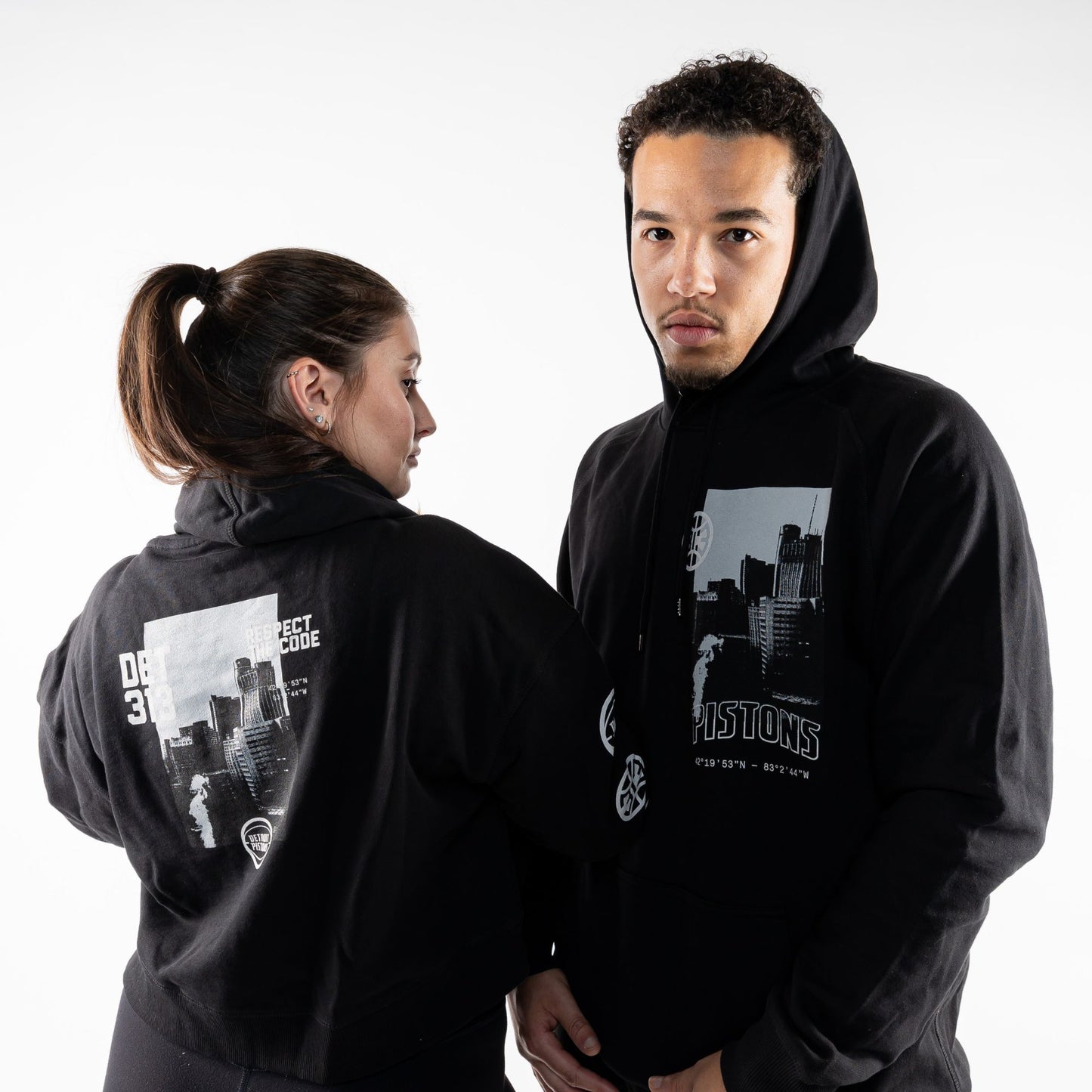 Ladies Detroit Pistons Crop Hooded Sweatshirt