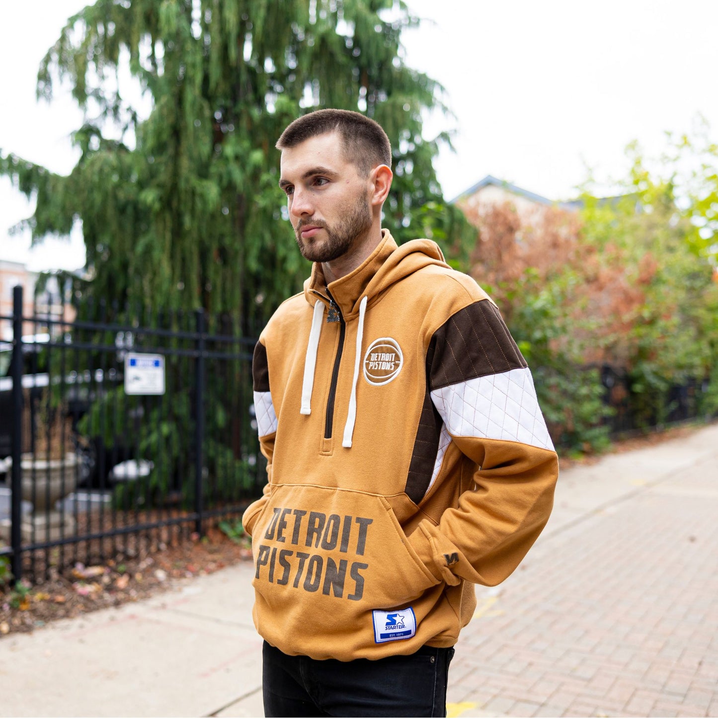 Detroit Pistons Starter Quarter-Zip Shot Gun Hoodie