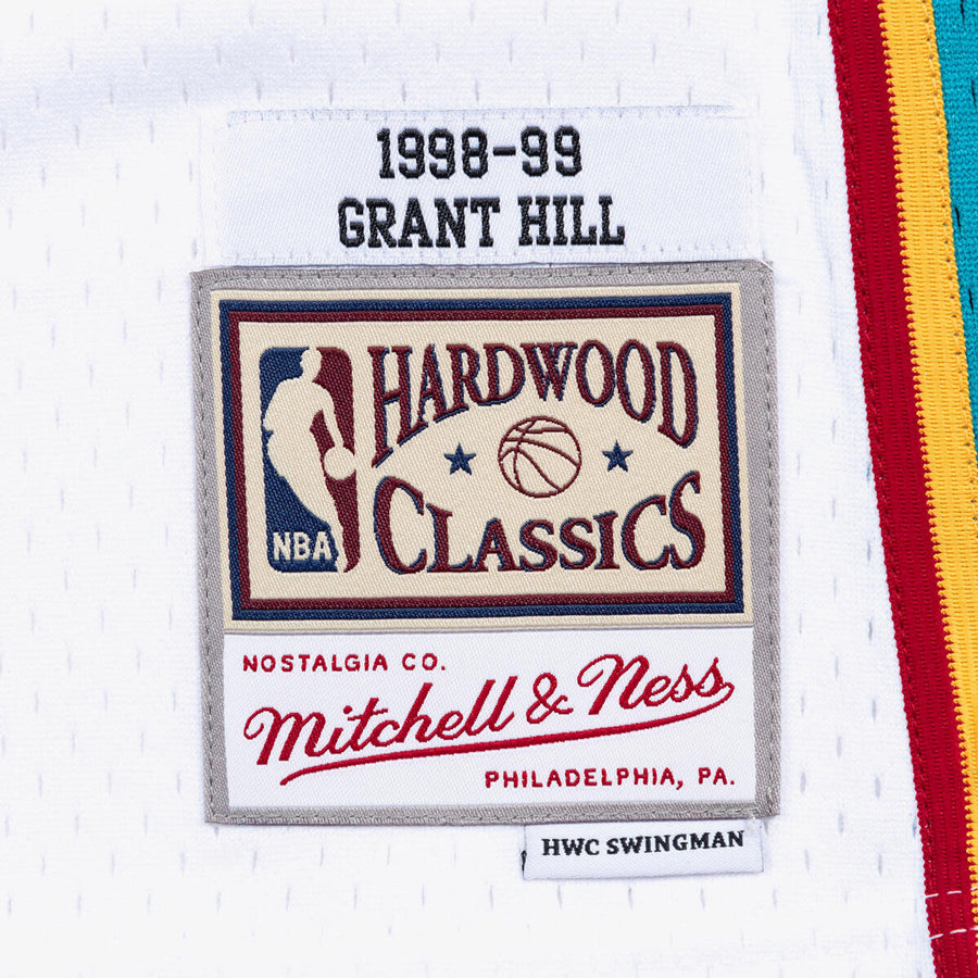 Detroit Pistons Grant Hill Mitchell & Ness 1998-99 Home Jersey in White - Patch View