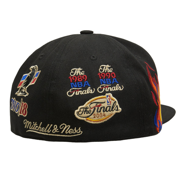 Mitchell & Ness Pistons Two18 Fitted Hat